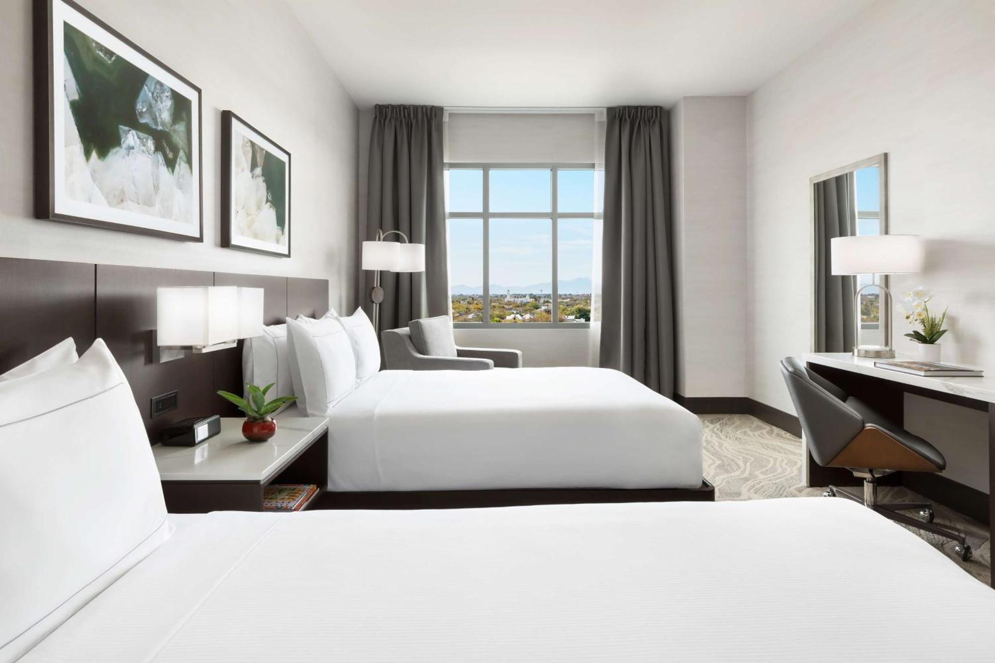 Doubletree By Hilton Tucson Downtown Convention Center Hotell Exteriör bild