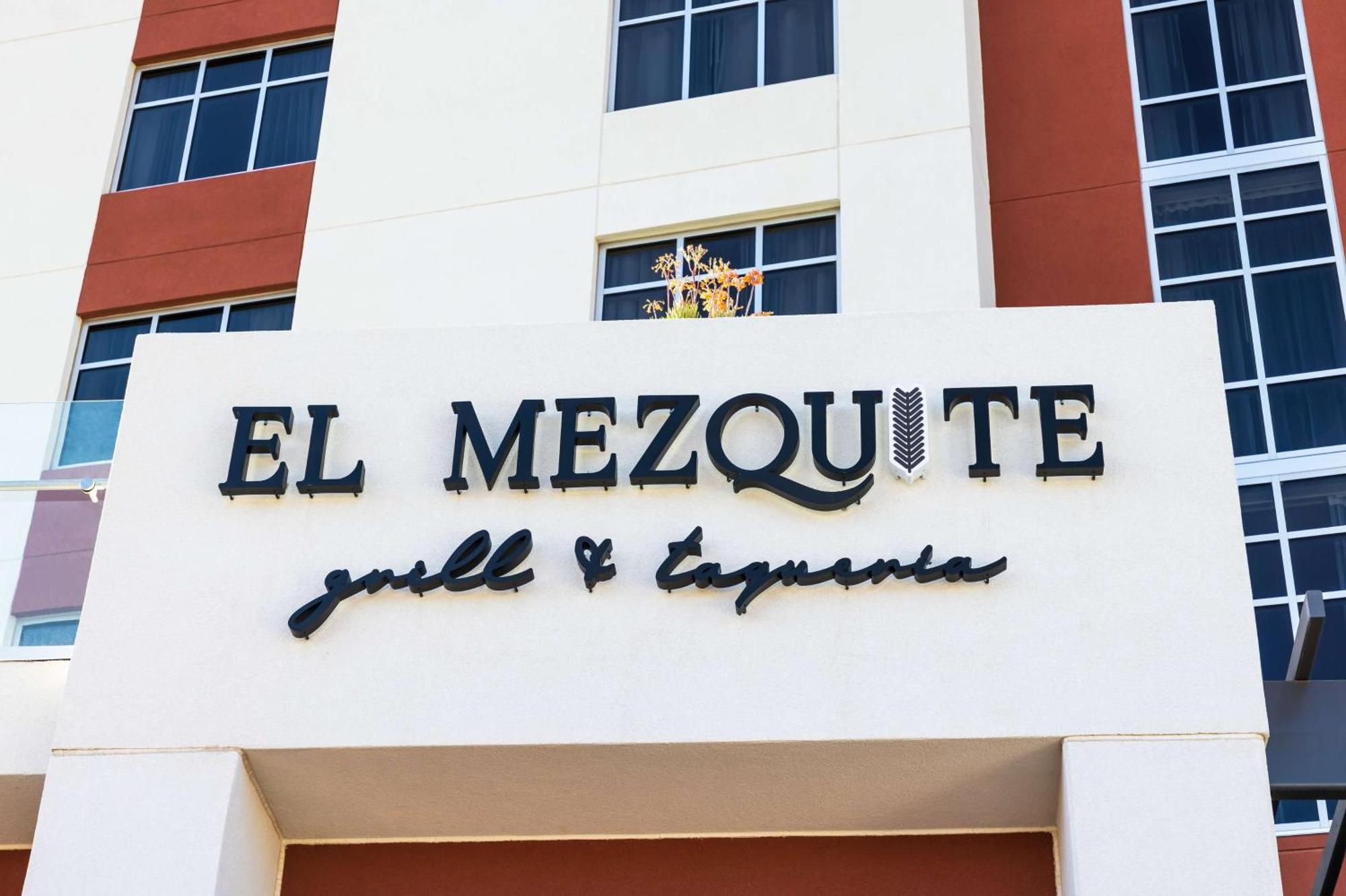 Doubletree By Hilton Tucson Downtown Convention Center Hotell Exteriör bild